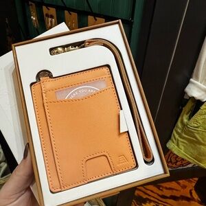 Andar Peach Card Holder with Wrist Strap